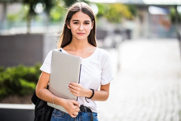What is the Student Renewal Visa Process all about?